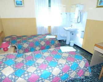 Albergo Torino - Albenga - Slaapkamer