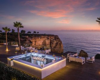 Tivoli Carvoeiro Algarve Resort - Praia do Carvoeiro - בר