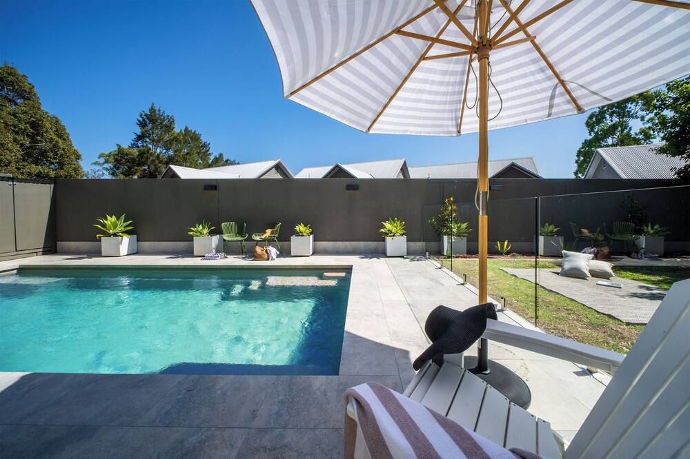 Hermitage Lodge - פוקולבין - בריכה