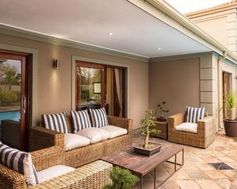 Lord Caledon Guest House - George - Sala de estar