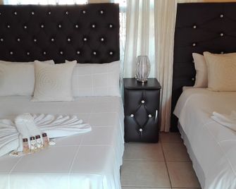 Joezebel Guesthouse - Mogwase