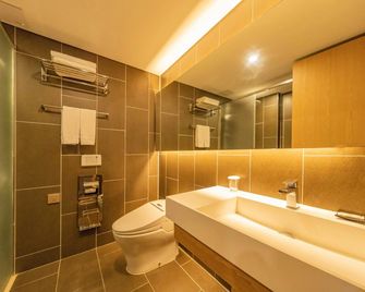 Hotel Bridge Seogwipo - סאוגוויפו