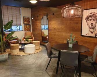 Chic and Comfortable Stays in Newcastle - Newcastle-upon-Tyne - Comedor