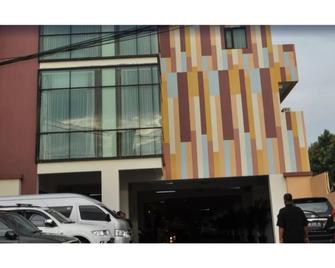 Grand Sarila Hotel Yogyakarta - Depok - Edificio
