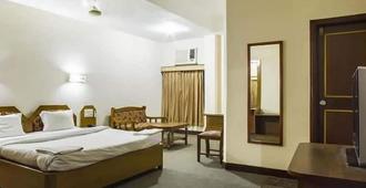 Hotel Hornbill - Guwahati - Bedroom