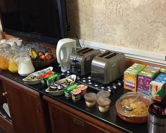 New Oscar - Windsor - Buffet