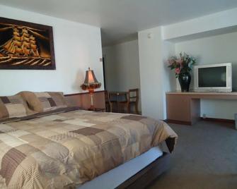 Blue Mountain Motel - Okanogan - Schlafzimmer