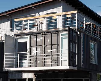 Dormís Acá - Esquel - Building