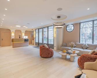 يونا بورت مايلوت - أبارتهوتل - باريس - ردهة