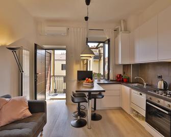 Fashion District - Top Floor Apartment - Mailand - Küche