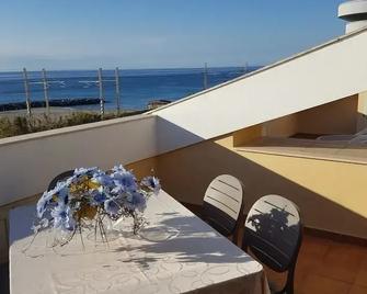 Il Borgo Della Marinella - Amantea - Balkón