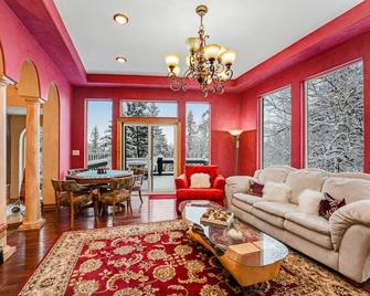 The Castle - Columbia Falls - Living room
