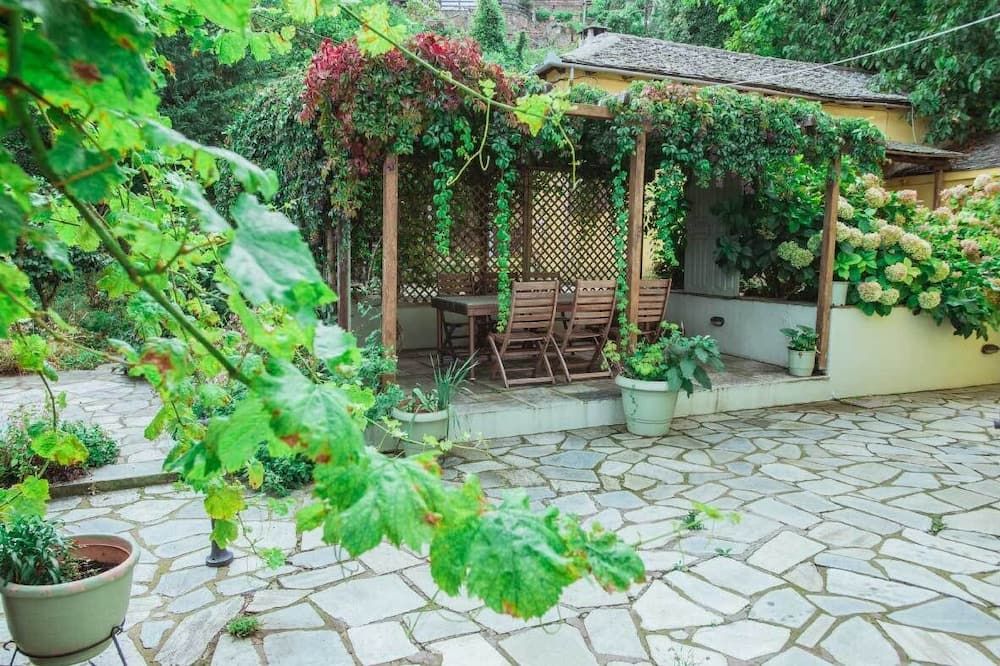 Ellis Full Guest House - Tsagkarada - Патіо