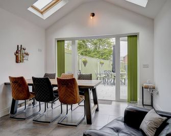 Amity House by Winterton Cottages - Winterton-on-Sea - Dining room