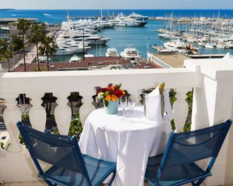 Hotel Splendid - Cannes - Balcón