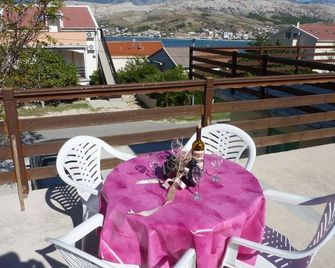 One bedroom apartment with terrace and sea view Pag (A-21220-c) - Pag - Balcone