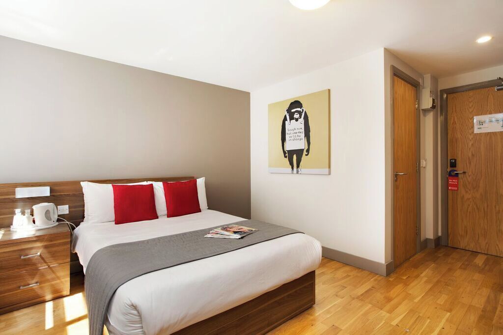 Britannia Study Hotel - ברייטון אנד הוב