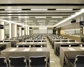 Tsun Huang Hotel - Chiayi - Sala de reuniones