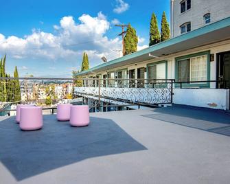 La Royal Viking Apartments - Los Angeles - Balcony