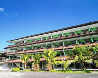 Collection O Bali near Terminal Ubung formerly Batukaru Garden Hotel - Denpasar - Edificio