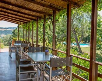 Agriturismo San Carlo - 4-person apartment with pool, wi-fi restaurant and garden - Pomarance - Restaurante