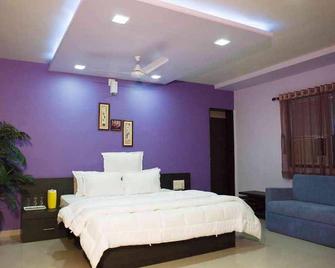 Hotel Angel - Amreli - Bedroom
