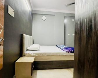 Prince Castle-4bhk Apartment,guesthouse - Hyderabad - Bedroom