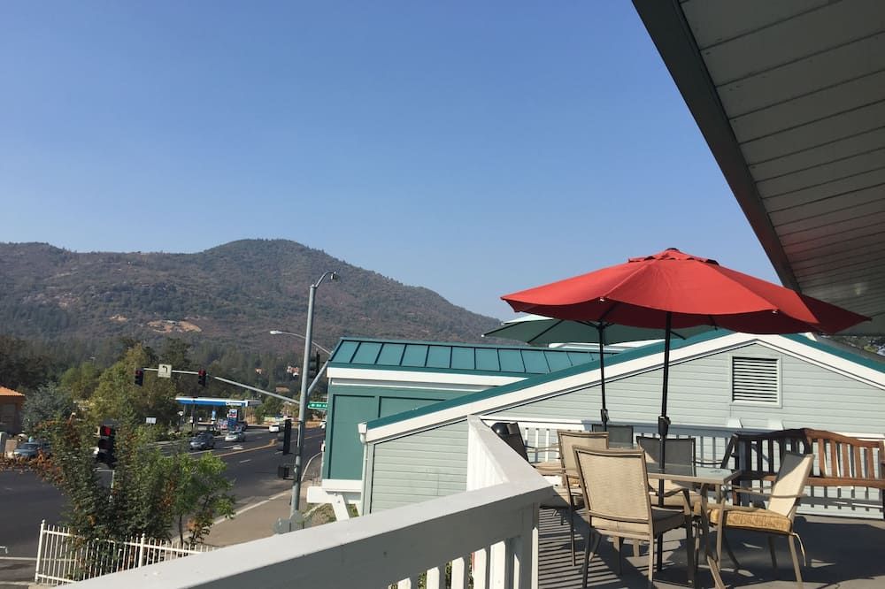 Oakhurst Lodge - Oakhurst - Balkon