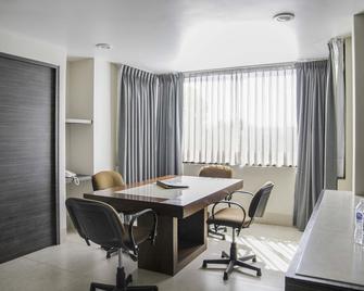 هوتل برازيليا - مكسيكو ستي - غرفة طعام