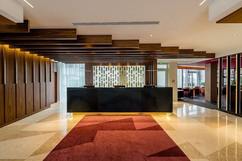 Front desk view of Hotel Europa