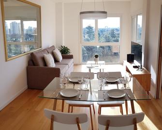 Amazing Apartment Overlooking The River! - Vicente López - Essbereich