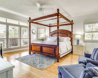 Pool, Dock & Tennis Court: Home in Bay St Louis! - Bay Saint Louis - Dormitor