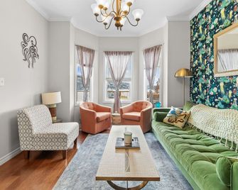 The Battery Harbour Home, Ocean&City View,Parking - St. John's - Lounge