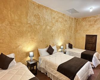Nass Central Garden - Cuenca - Habitación