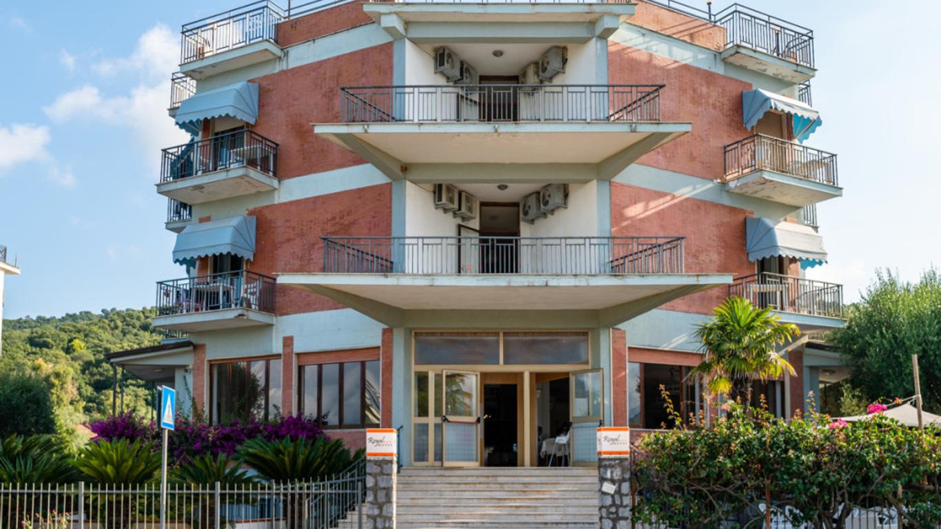 Hotel Royal