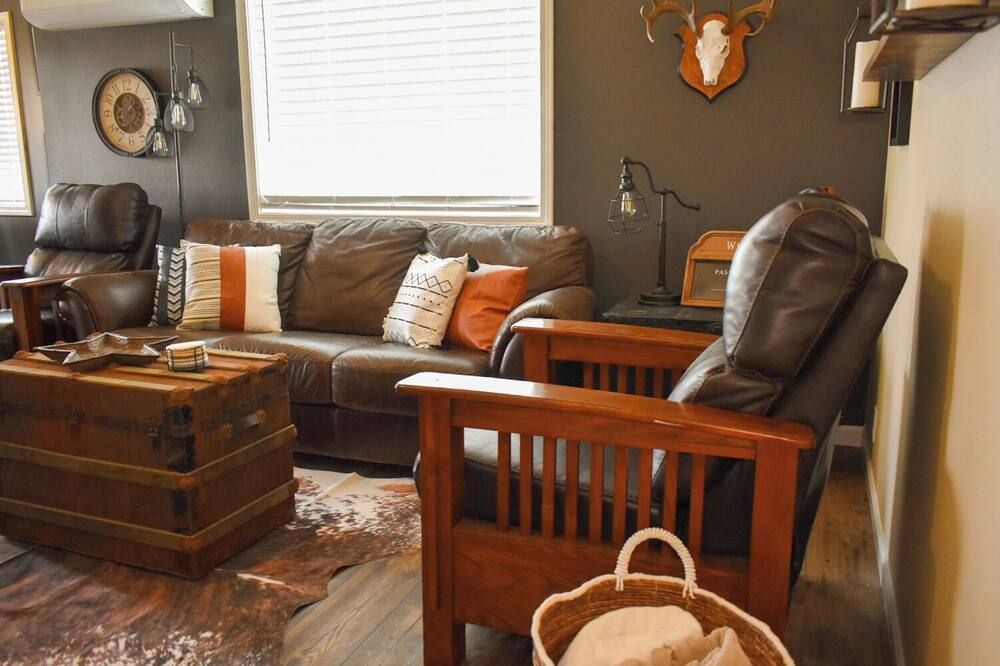 Cowboy Condo in Charming Shelby - Shelby - Sala de estar
