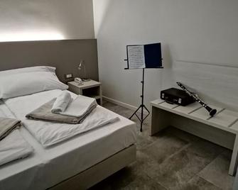 Hotel Europa - Villafranca di Verona - Bedroom