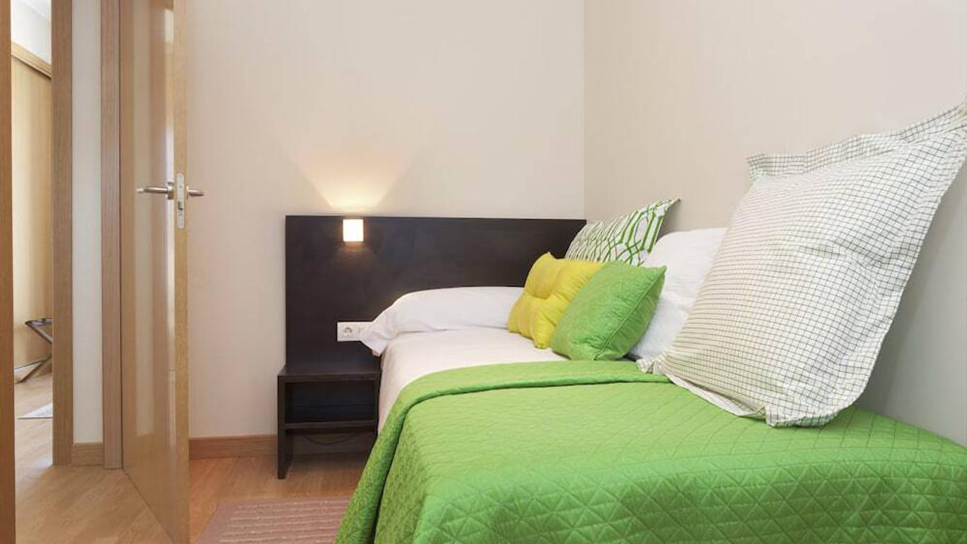 Aparthotel Jardines de Aristi