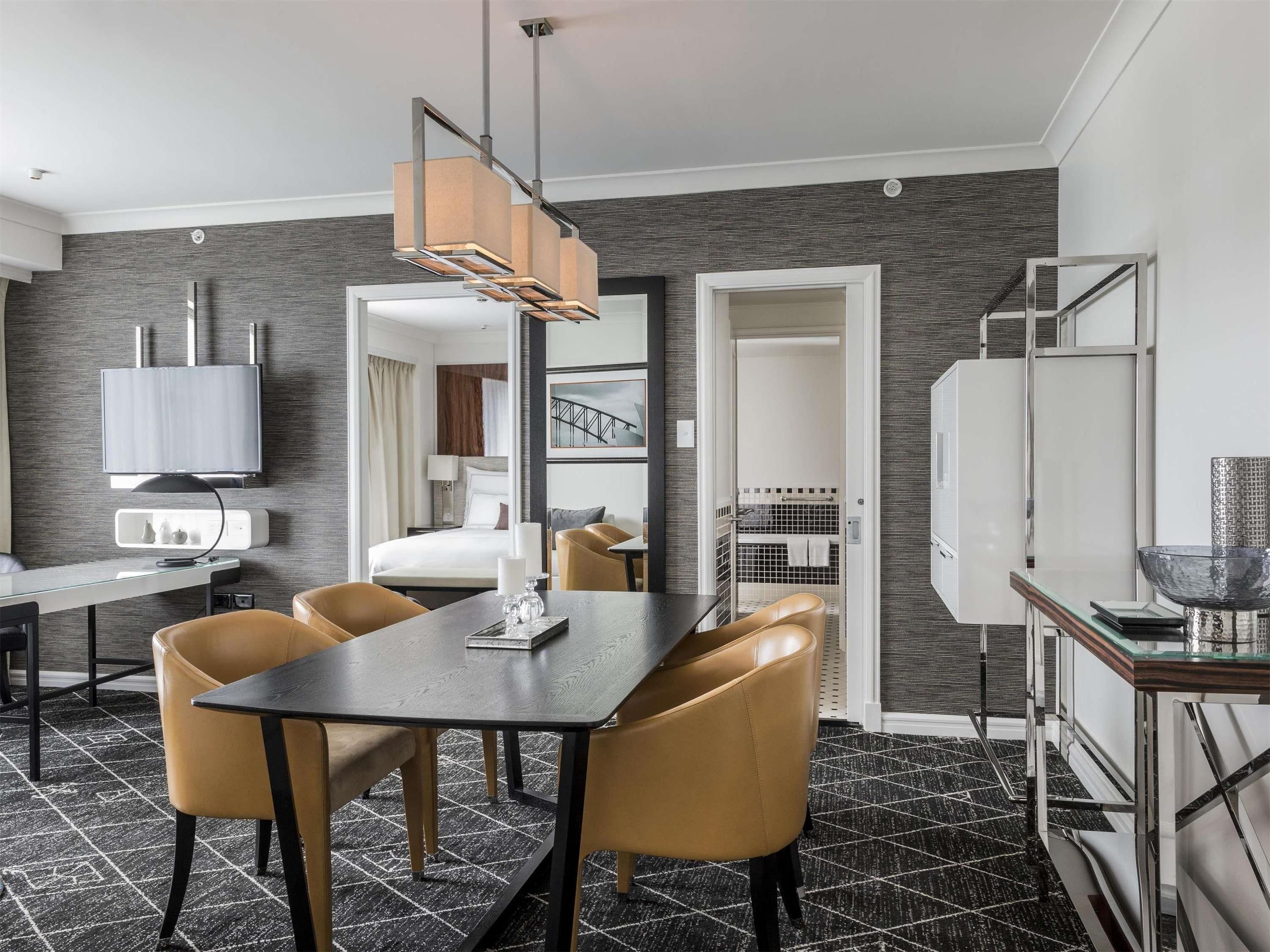 Swissôtel Sydney