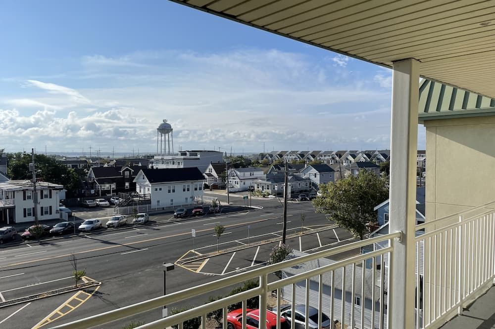 سي بالاس إن - سياسيدي هايتس - شرفة