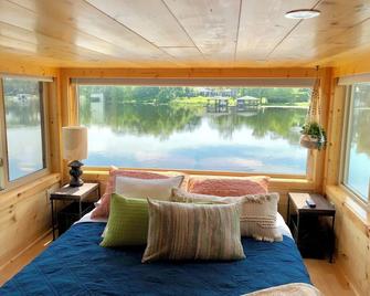 Orlando Lakefront Tiny Homes 6 plus month Rentals - Orlando - Habitación