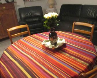 Chambres chez l'habitant - Betrancourt - Gannat - Dining room