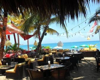 Cozy Spacious Apartment In Beach Town Across Cabarete Beach - Cabarete - Restaurant