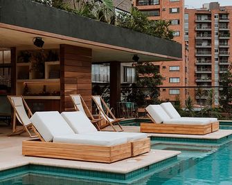 The Click Clack Hotel Medellín - Medellín - Pool