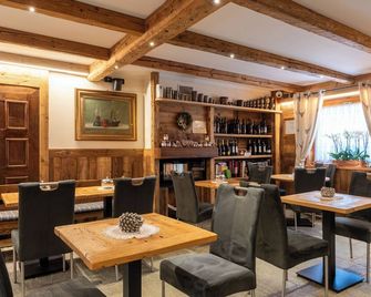 L'abri Des Amis - Courmayeur - Restaurante