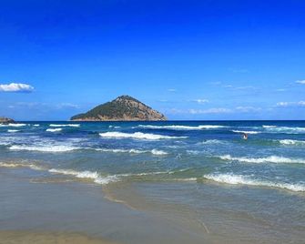 Blue Bay Beach Hotel - Thasos - חוף