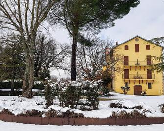 Hotel Residence Sant'uberto - Roccastrada - Gebouw