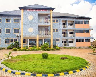 Golden Tower Hotel - Tamale - Building