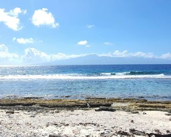 Moorea - Fare Coraline Right - Haapiti - Plage