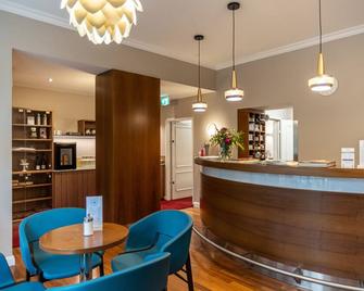 Hotel SPIESS & SPIESS Appartement-Pension - Vienna - Front desk